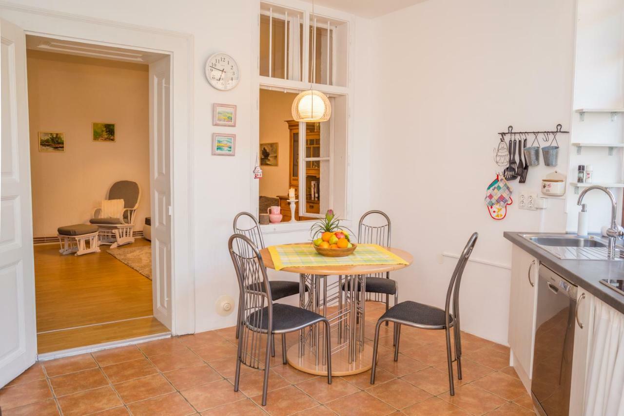 Apartment Tri Mudraca Karanac Екстер'єр фото