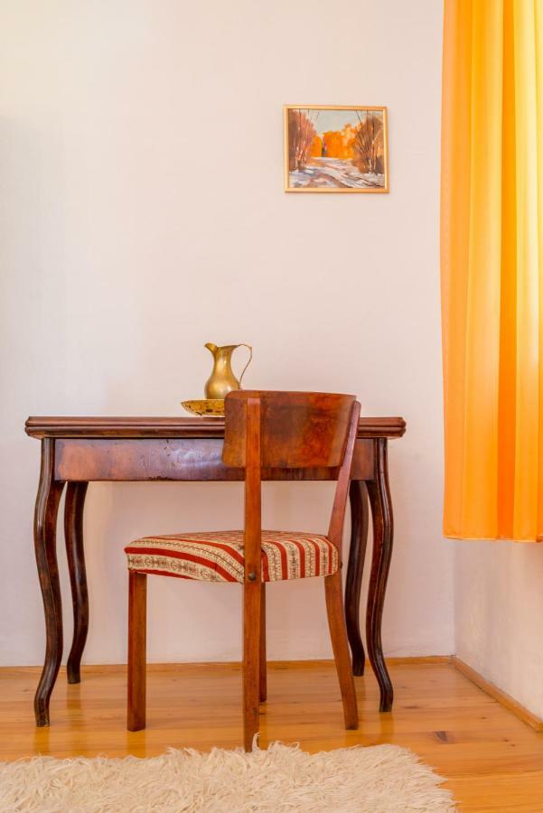 Apartment Tri Mudraca Karanac Екстер'єр фото